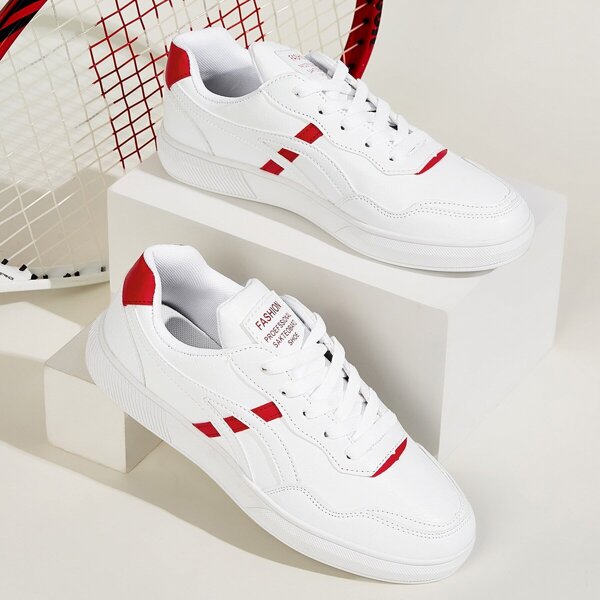 

Men Lace-up Front Low Top Sneakers