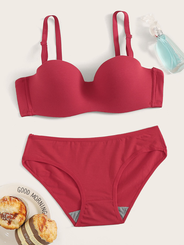 

Adjustable Strap Underwire Lingerie Set, Red