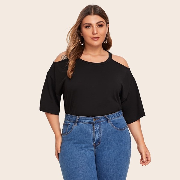 

Plus Cold Shoulder Tee