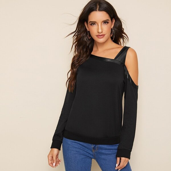 

Asymmetrical Neck Solid Sweatshirt, Black