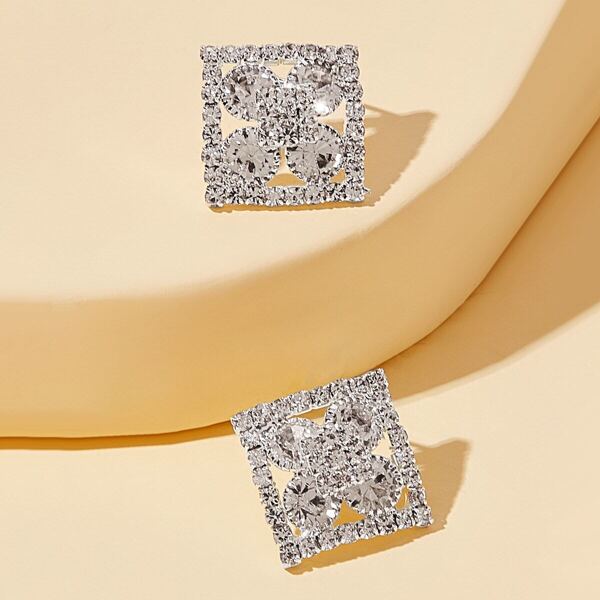 

Rhinestone Engraved Flower Decor Stud Earrings 1pair