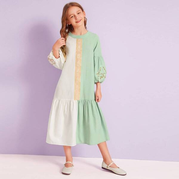 

Girls Two Tone Embroidery Lantern Sleeve Tape Detail Dress, Multicolor