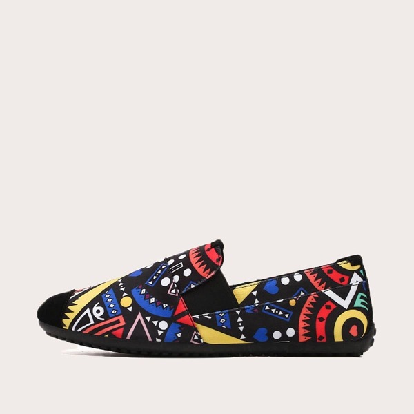 

Men Cap Toe Geometric Print Loafers
