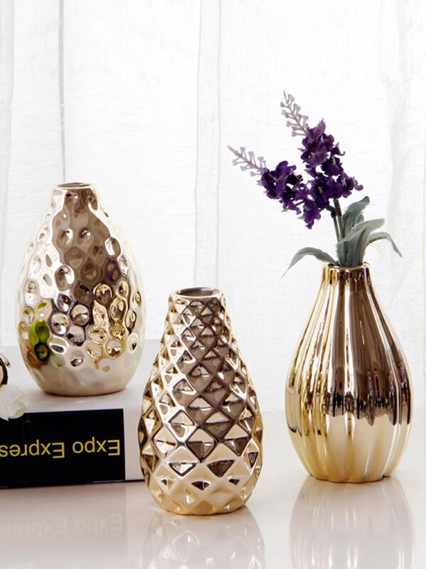 

Delicate Polished Ceramic Vase 1pc