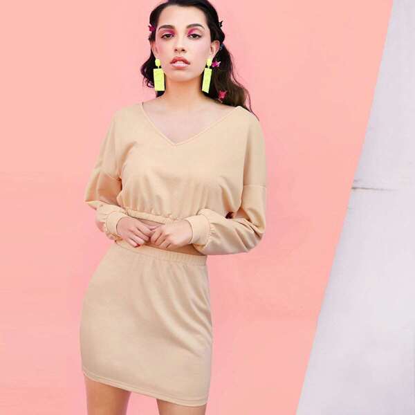

Drop Shoulder V-neck Crop Top & Skirt Set