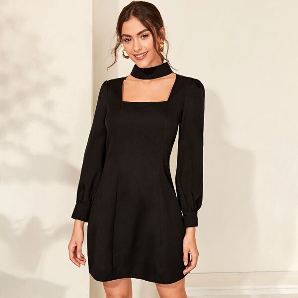 

Zip Back Choker Neck Fitted Dress
