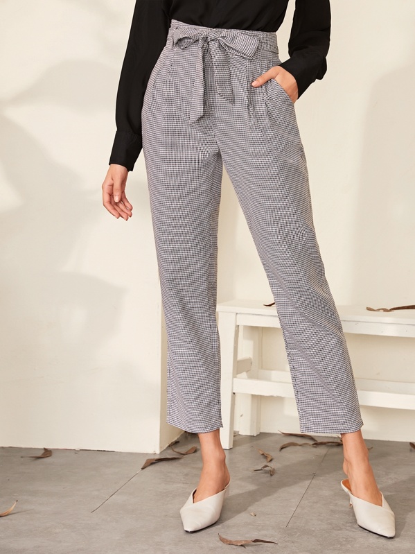 

Tie Front Houndstooth Cropped Taliored Pants, Grey, Carol A
