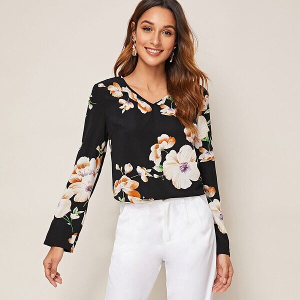 

Floral Print Rolled Tab Sleeve Top