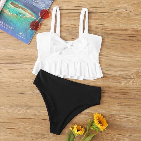 

Ruffle Hem Knot Front Bikini Set