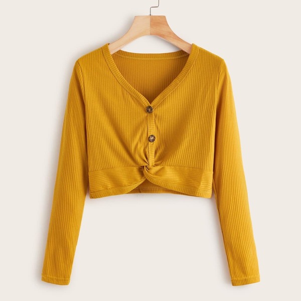 

Button Twist Front Crop Tee