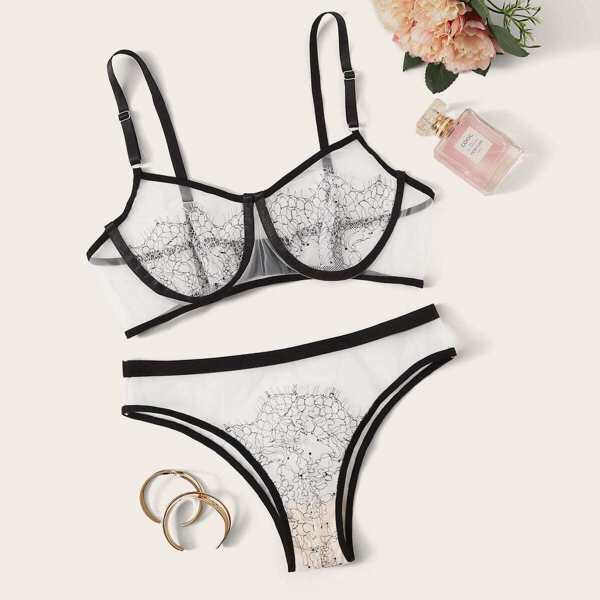 

Eyelash Lace Underwire Lingerie Set