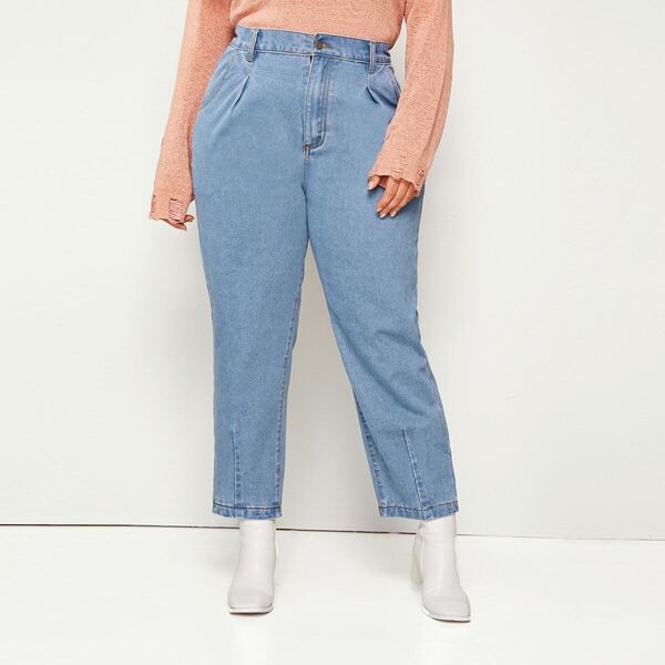 

Plus Light Wash Plicated Jeans, Blue