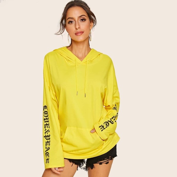 

Letter Print Kangaroo Pocket Drawstring Hoodie