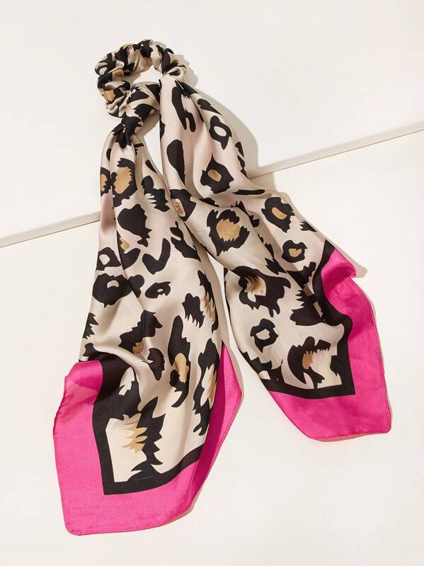 

Leopard Pattern Scrunchie Scarf, Multicolor