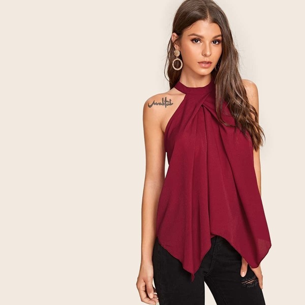 

Keyhole Back Asymmetric Hem Halter Top