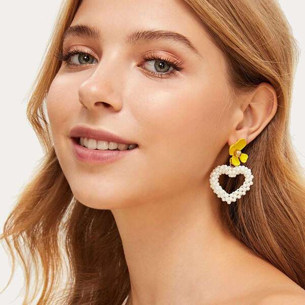 

Flower Decor Faux Pearl Beaded Heart Earrings 1pair, Multicolor