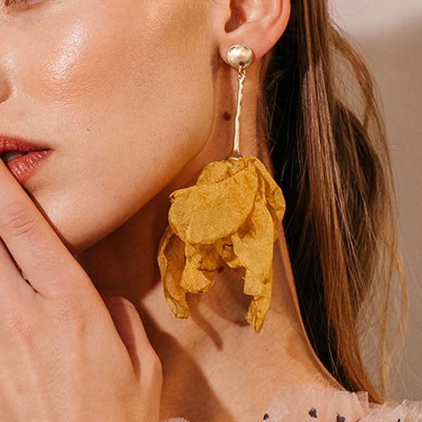 

Mesh Flower Drop Earrings 1pair, Yellow