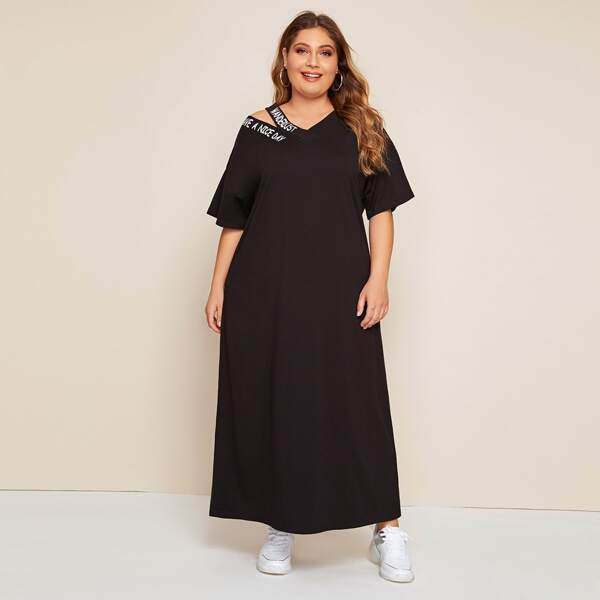 

Plus Letter Print Asymmetrical Shoulder Tunic Dress