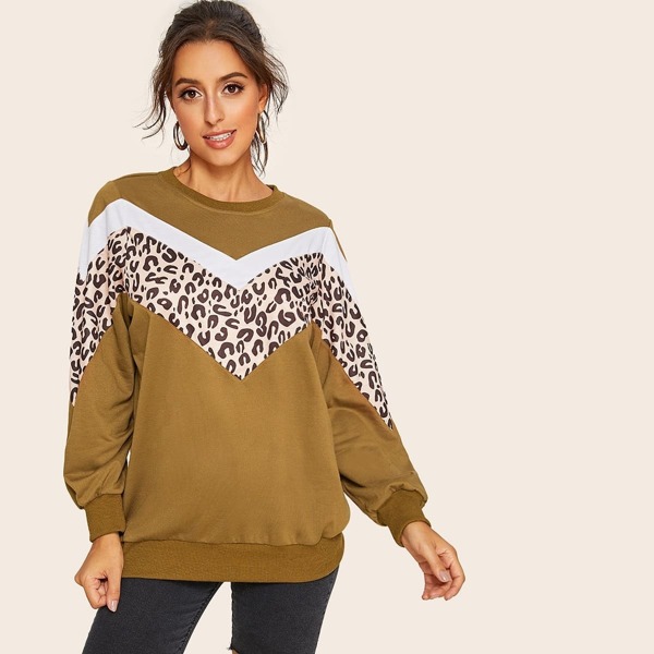 

Contrast Leopard Chevron Print Sweatshirt, Brown
