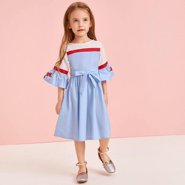 

Toddler Girls Contrast Panel Floral Embroidery Belted Dress, Blue