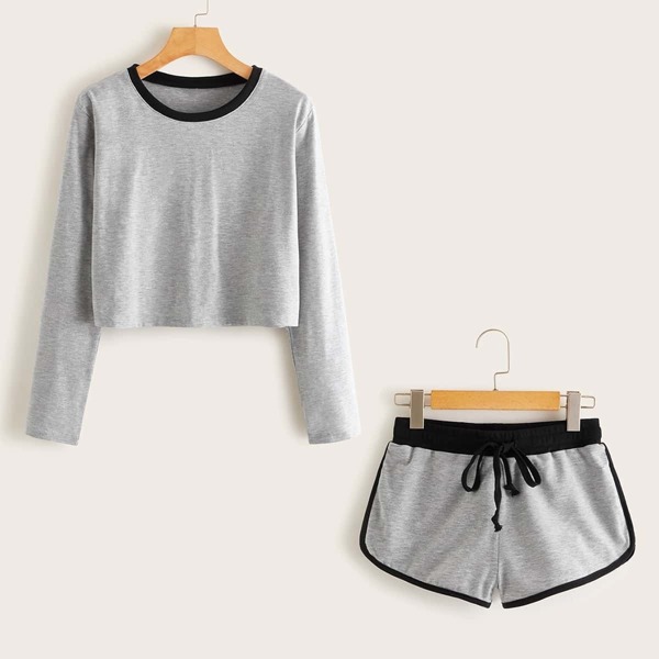 

Contrast Binding Tee & Drawstring Dolphin Shorts