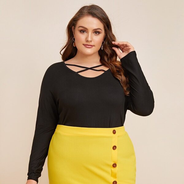 

Plus Solid Criss Cross Front Tee, Black