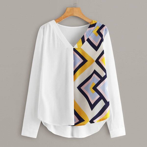 

V-neck Contrast Geo Print High Low Blouse, White
