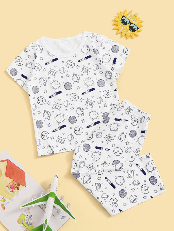 

Toddler Boys Galaxy Print Pajama Set, Multicolor