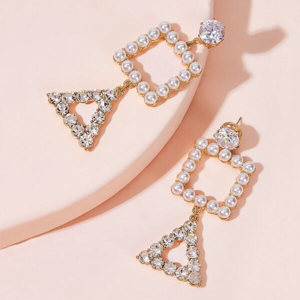 

Rhinestone & Faux Pearl Engraved Geometric Drop Earrings 1pair
