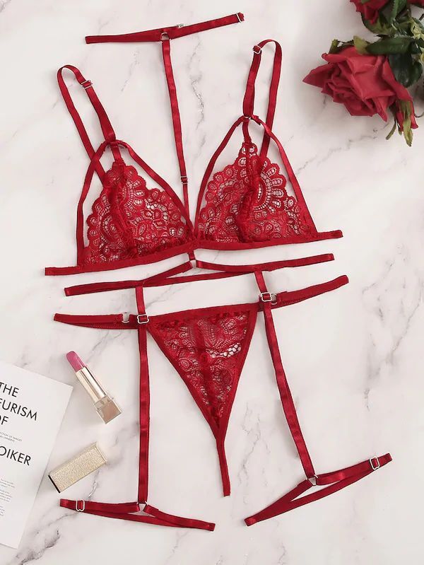 

Plus Floral Lace Garter Lingerie Set With Choker, Red
