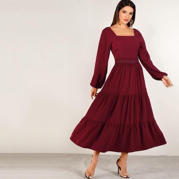 

Square Neck Lace Panel Ruffle Hem Dress