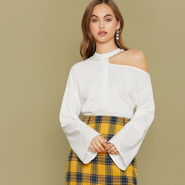 

Mock Neck Cutout Shoulder Blouse, White