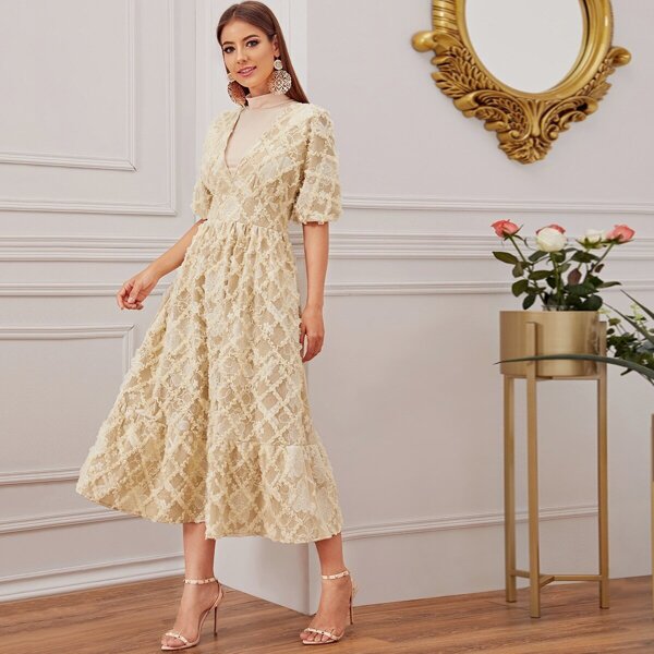 

Puff Sleeve Plunge Neck Ruffle Hem Dress