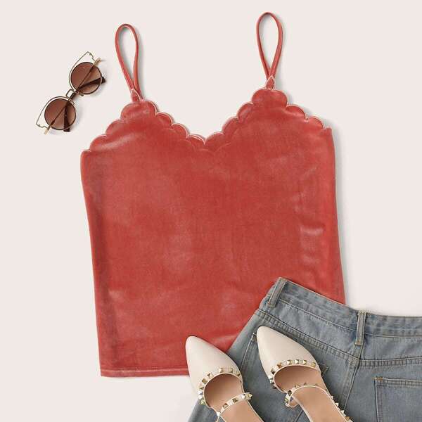

Scallop Trim Velvet Cami Top