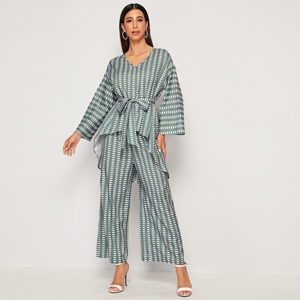 

Bell Sleeve Dip Hem Top and Wide Leg Pants Set, Green
