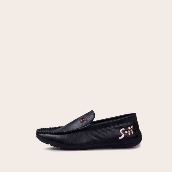 

Men Embroidered Detail Slip On Loafers