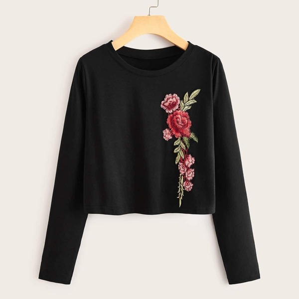 

Embroidered Flower Crop Tee