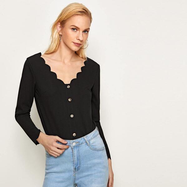 

Scallop Trim Button Front Tee, Black