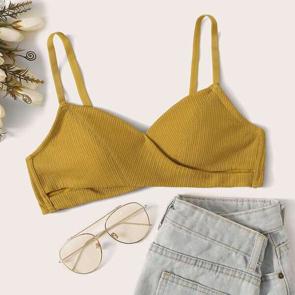 

Adjustable Strap Twist Front Bralette