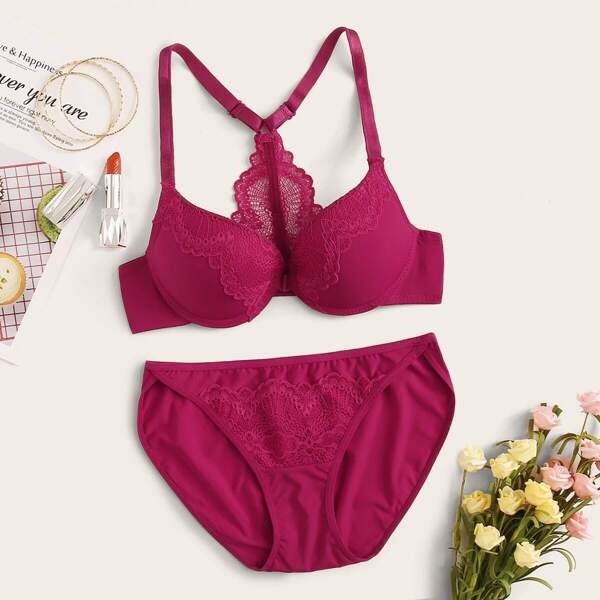

Contrast Lace Push Up Lingerie Set