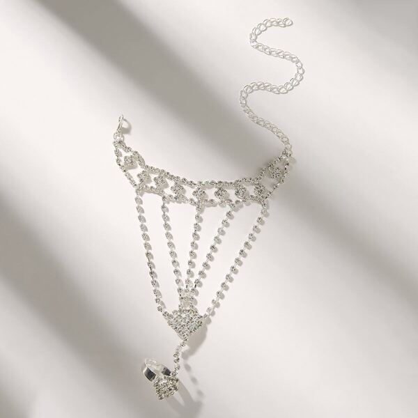 

Rhinestone Engraved Finger Chain Bracelet 1pc