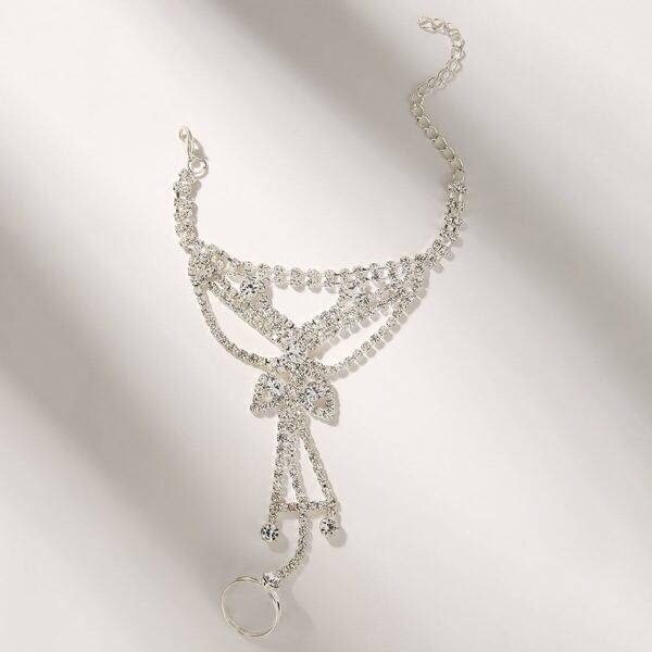 

Rhinestone Engraved Finger Chain Bracelet 1pc