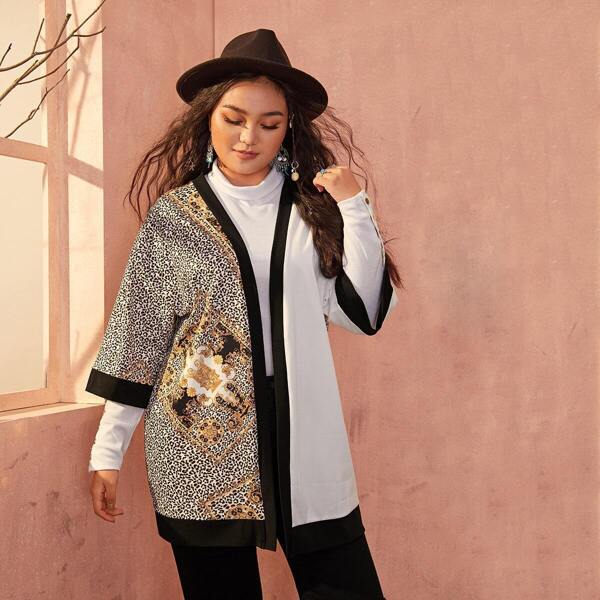 

Plus Animal Scarf Print Coat, Multicolor