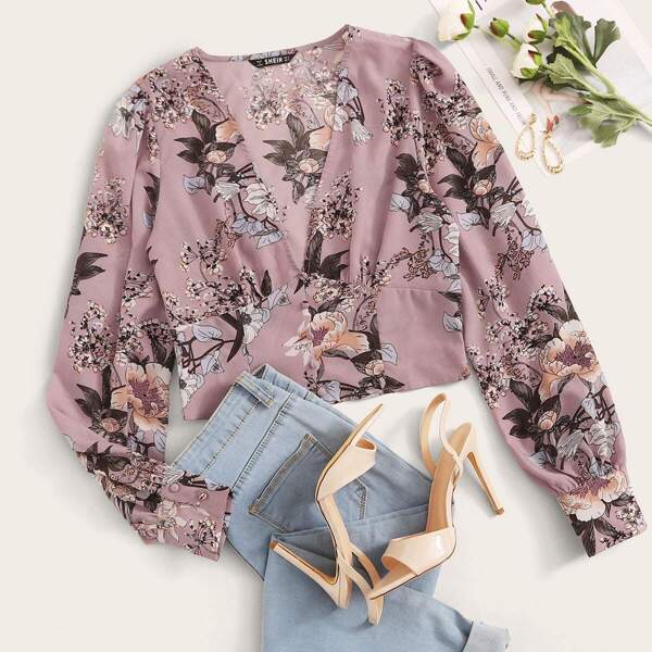 

Plunging Lantern Sleeve Buttoned Botanical Print Top, Pink