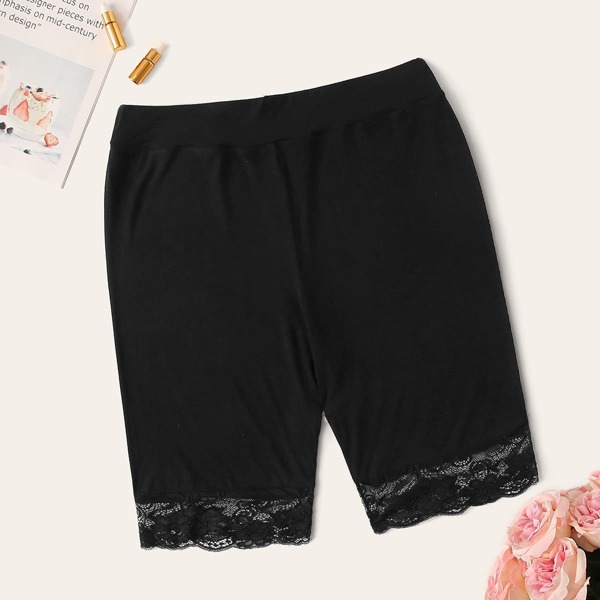 

Plus Lace Hem Biker Shorts