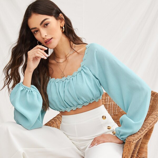 

Raglan Sleeve Appliques Crop Top, Blue