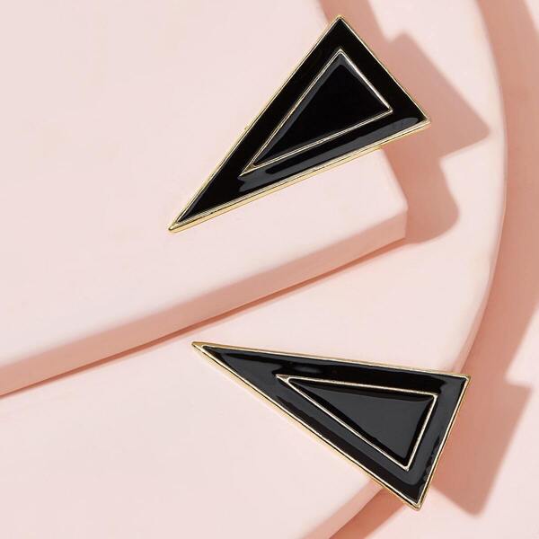 

Triangle Stud Earrings 1pair