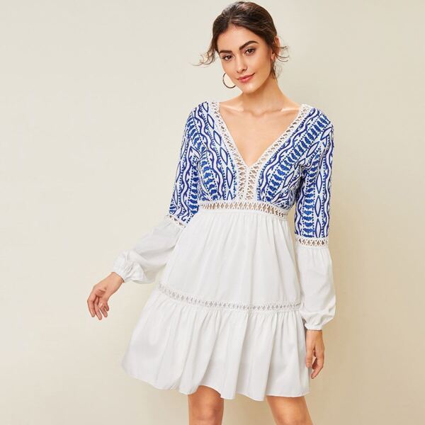 

Graphic Print Cut Out Ruffle Hem Dress, Multicolor