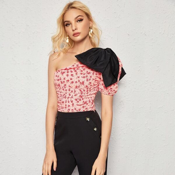 

One Shoulder Ditsy Floral Big Bow Shirred Top