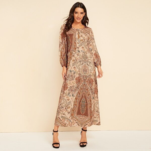 

Allover Paisley Print Straight Hem Shift Dress